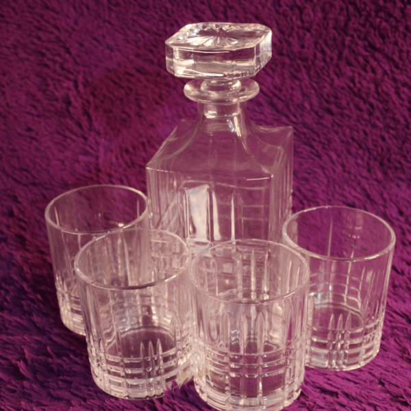 SET WISKERA CON 4 VASOS